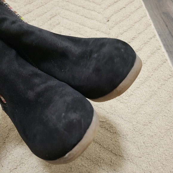 ERIC MICHAEL European Black Suede Wedge Ankle Boots, Chelsea boot style - Picture 5 of 10